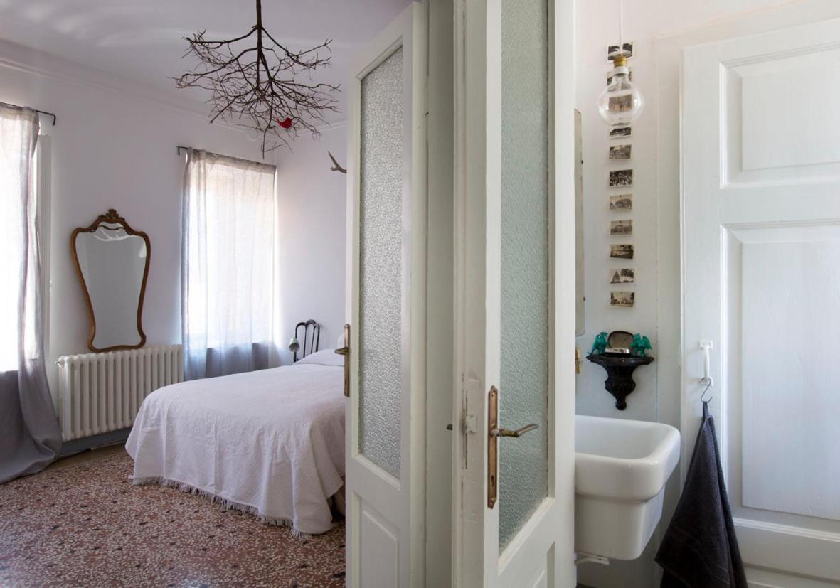 Casa Tesor - Your Design Home In Mantua City Center Mântua Exterior foto