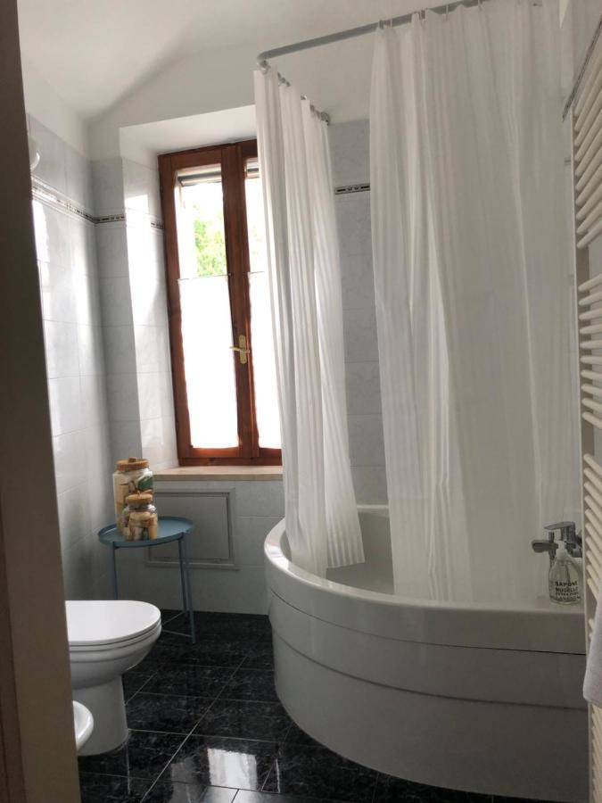 Casa Tesor - Your Design Home In Mantua City Center Mântua Exterior foto