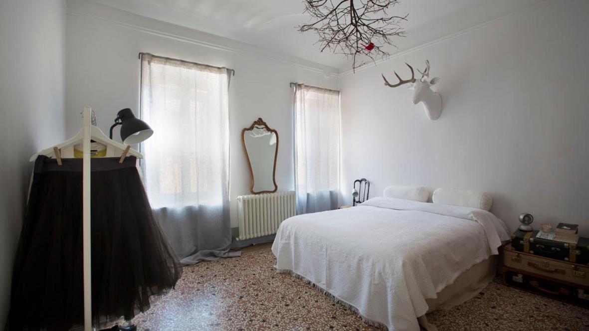 Casa Tesor - Your Design Home In Mantua City Center Mântua Exterior foto